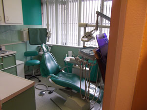 Closest Dentist Near Woodland Hills
